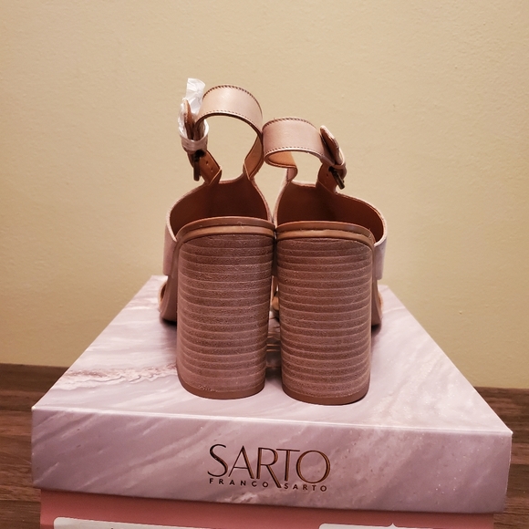 Shoes - Picture 3 of 5